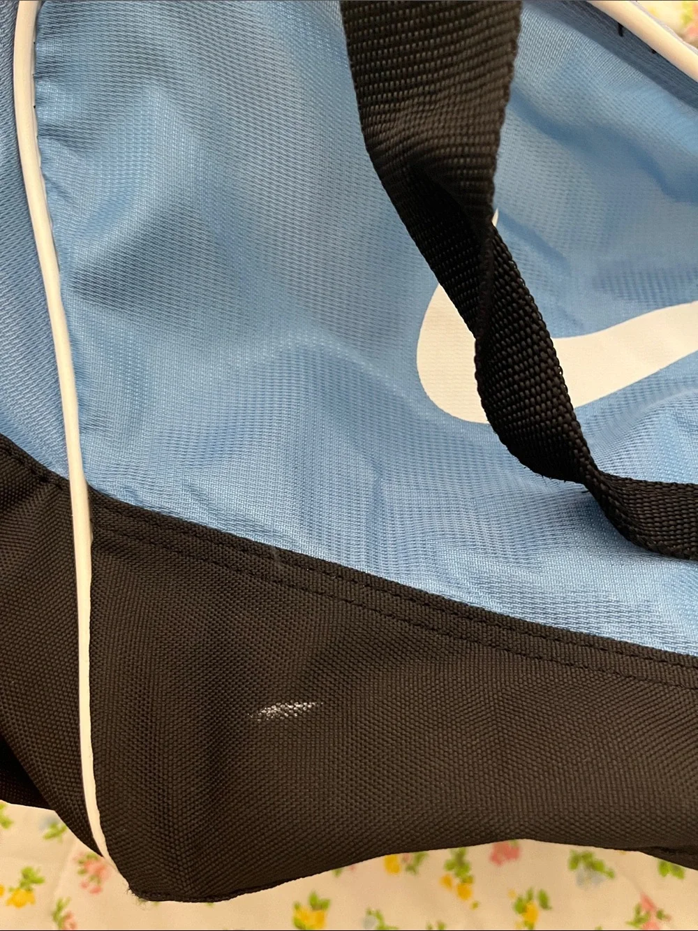 nike duffel bag